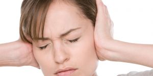 penyebab telinga berdenging